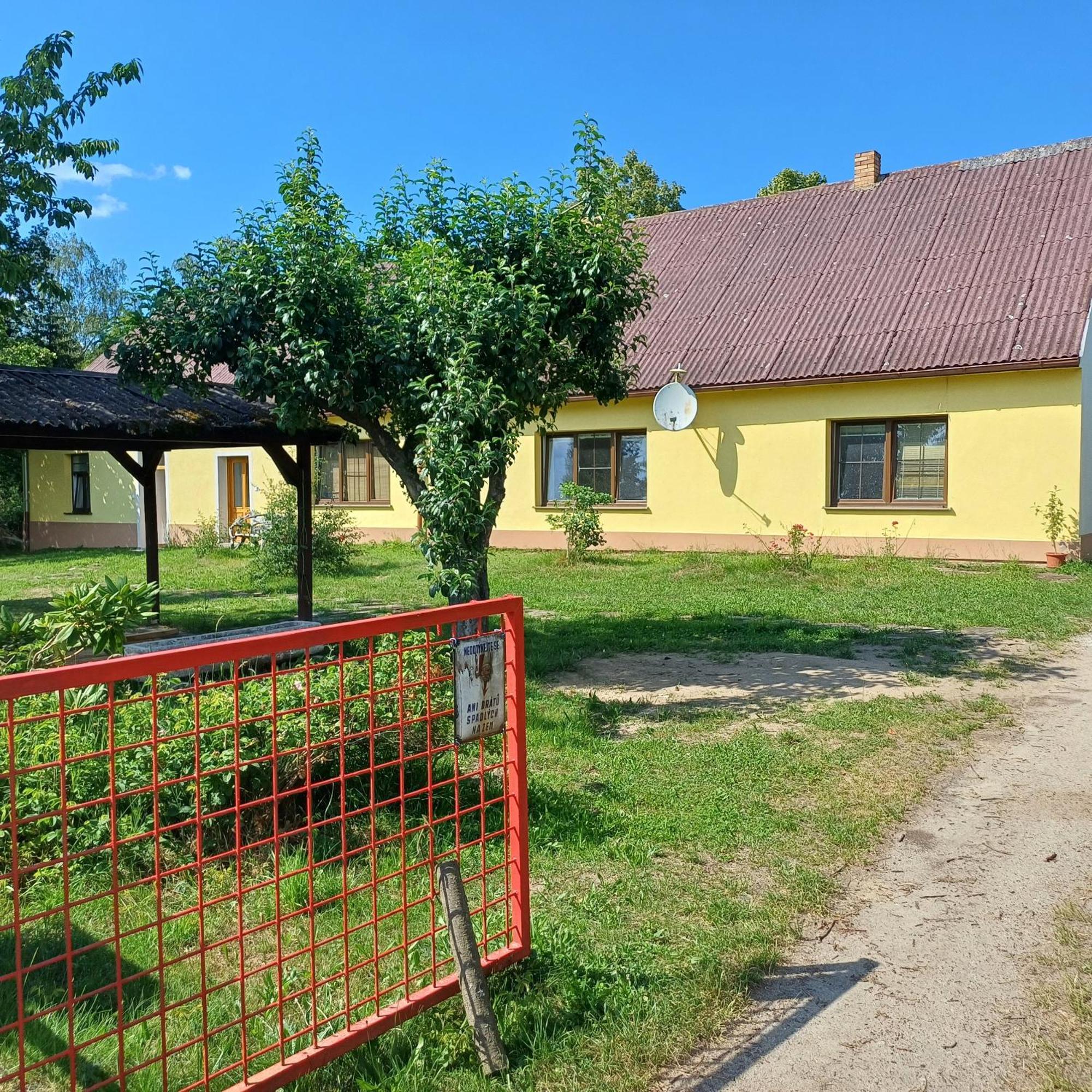 Appartamento Statek U Spulaka Lomnice nad Lužnicí Esterno foto